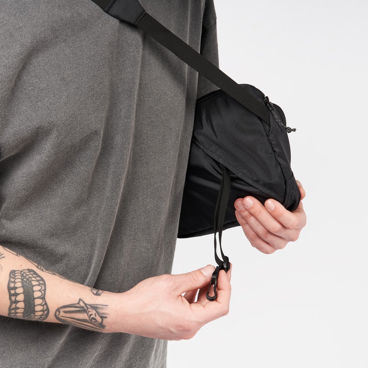 Praktische SACOCHE Bag für den Alltag und Fahrrad-Enthusiasten – AEVOR